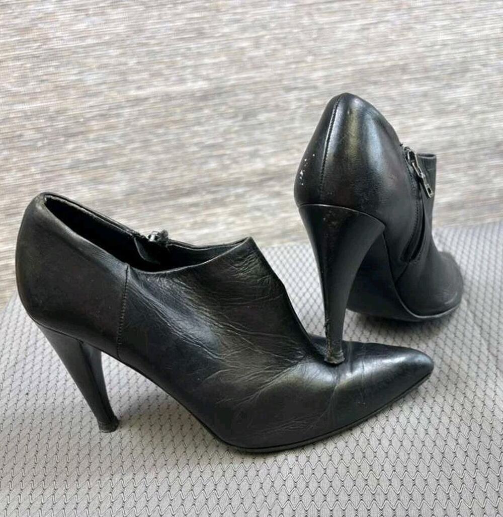 Prada Italy Leather Pixie Boots Stiletto Shoes Sz 36 Black High Heel Snub Nose